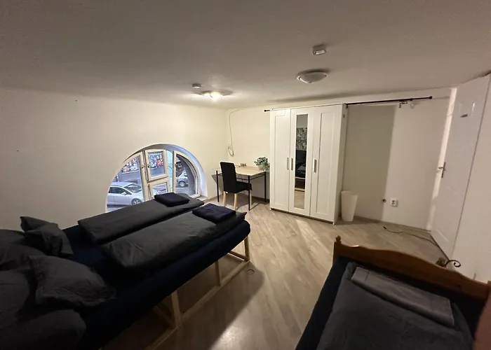 Hostel King